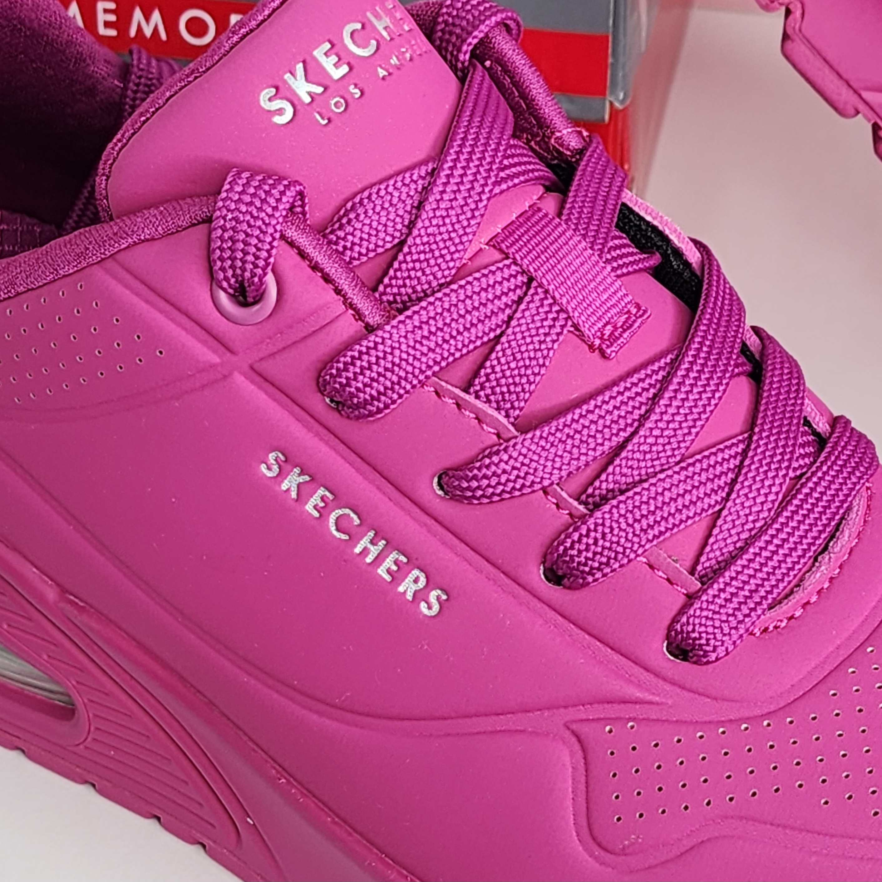 skechers uno stand on air