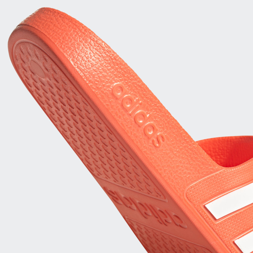 Adilette Aqua -D16