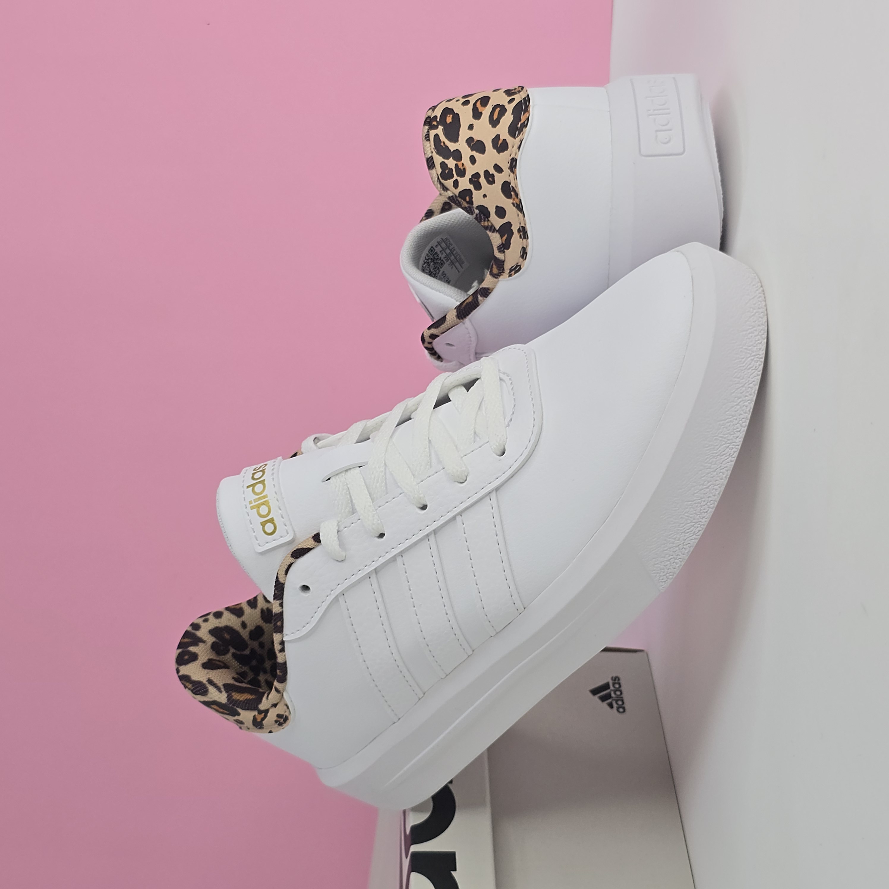 ADIDAS COURT PLATFORM FEMALE -G1.