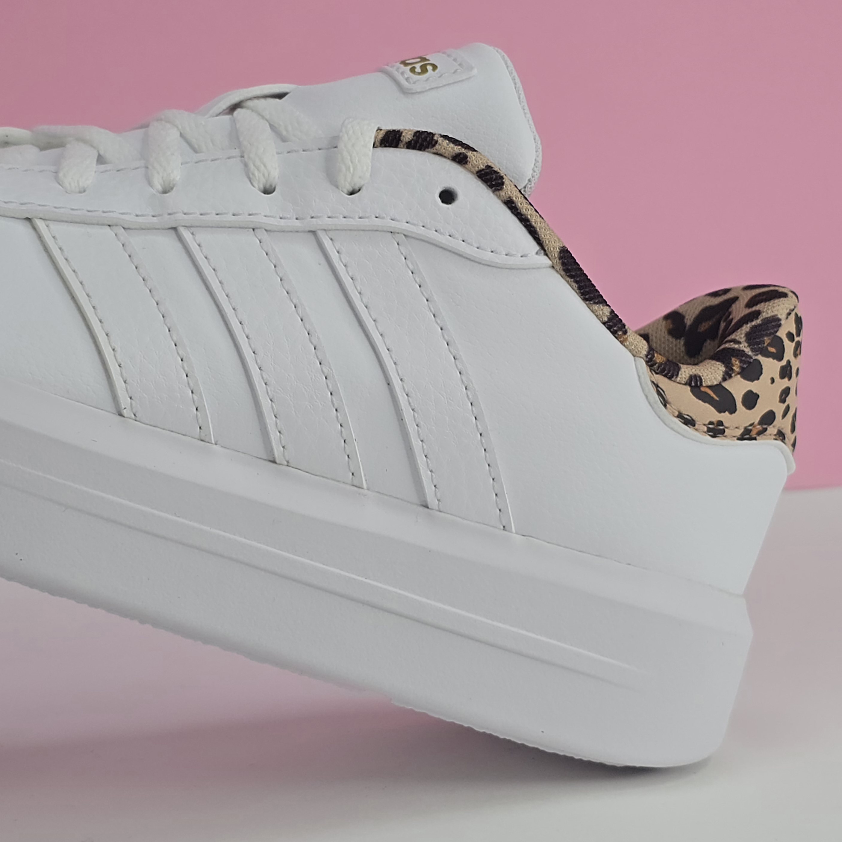 ADIDAS COURT PLATFORM FEMALE -G1.