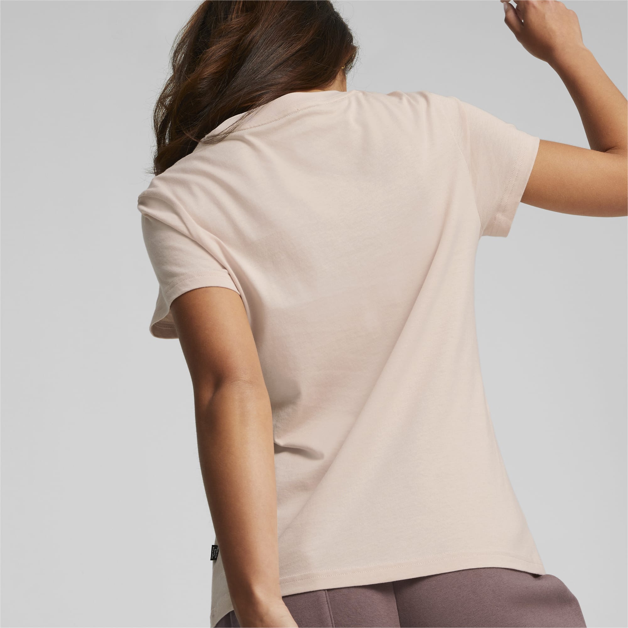 She Moves Us Women's Graphic Tee -B14 - Imagen 4